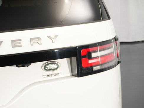 Used 2019 Land Rover Discovery HSE AWD/4WD image 17