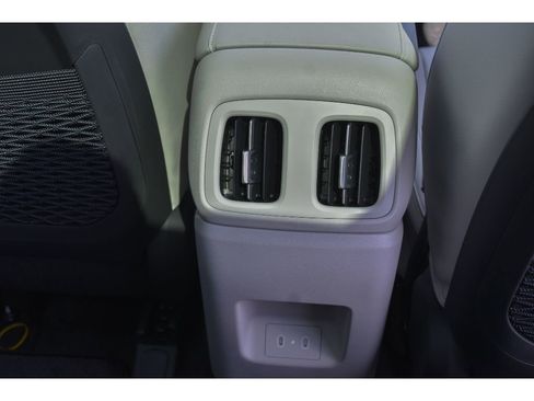 New 2026 Hyundai Tucson Limited image 33