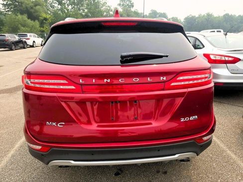 Used 2017 Lincoln MKC Select w/ Lincoln MKC Climate Package FWD image 4