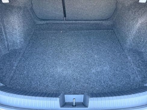 Used 2025 Volkswagen Jetta SE image 16