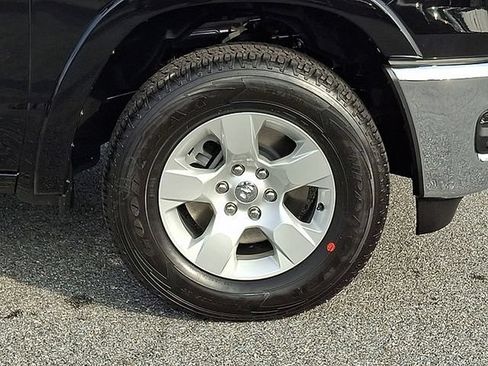 Used 2026 RAM 1500 Big Horn AWD/4WD image 6