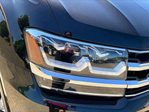 Used 2018 Volkswagen Atlas SEL FWD image 26