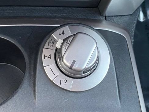 Used 2019 Toyota 4Runner SR5 Premium AWD/4WD image 18