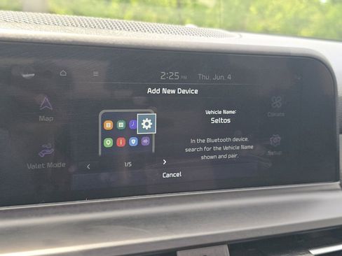 Used 2024 Kia Seltos EX AWD/4WD image 8