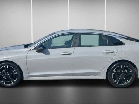 Used 2024 Kia K5 GT-Line w/ GT-Line Premium Package FWD image 12
