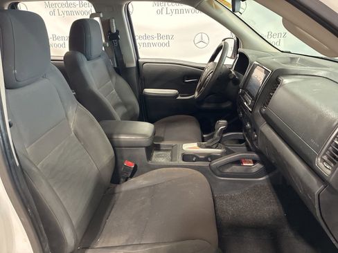Used 2022 Nissan Frontier S w/ Technology Package image 5