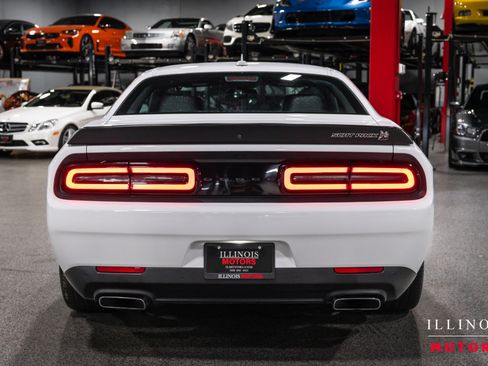 Used 2023 Dodge Challenger R/T Scat Pack RWD image 4