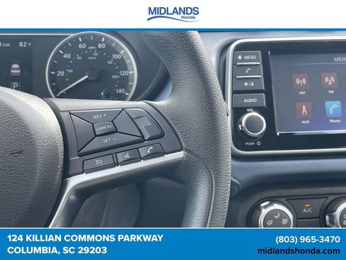 Used 2025 Nissan Versa SV FWD image 22