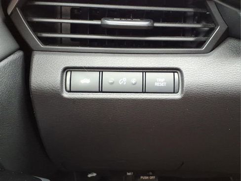 Used 2023 Nissan Altima 2.5 SV image 16