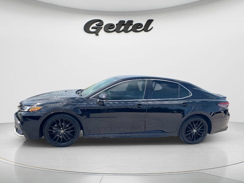 Used 2023 Toyota Camry XSE FWD image 8