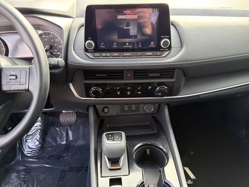 Certified 2025 Nissan Rogue S image 15