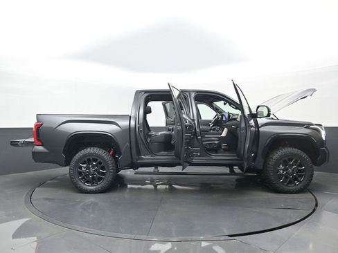 New 2026 Toyota Tundra Platinum AWD/4WD image 32