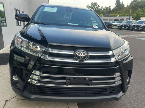 Used 2019 Toyota Highlander Limited AWD/4WD image 5