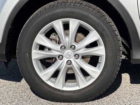 Used 2015 Toyota RAV4 Limited image 11