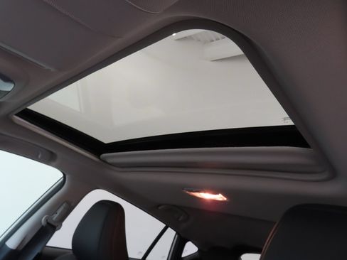 Used 2025 Subaru Crosstrek 2.5i Limited w/ Crosstrek Mirror Package AWD/4WD image 20