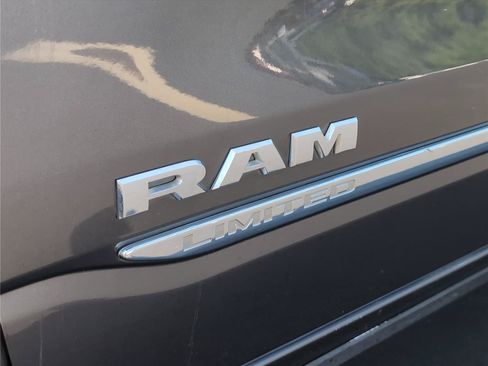 Used 2020 RAM 1500 Limited AWD/4WD image 11