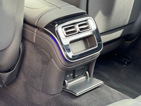 Certified 2022 Mercedes-Benz S 500 4MATIC image 31