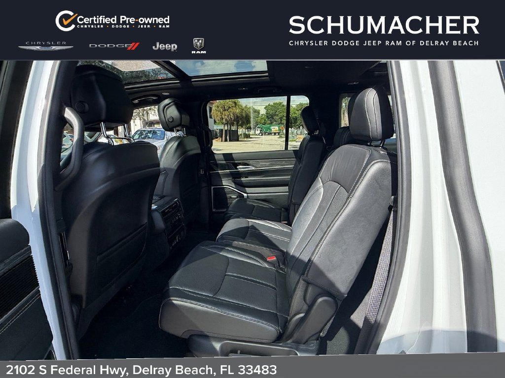 Used 2022 Jeep Wagoneer Series II w/ Premium Group I RWD image 12