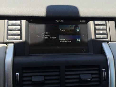 Used 2019 Land Rover Discovery Sport SE AWD/4WD image 28