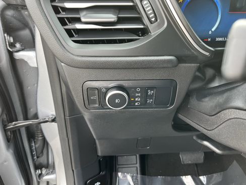 Used 2024 Ford Escape Platinum image 24