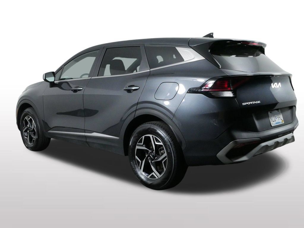 Used 2023 Kia Sportage LX AWD/4WD image 9