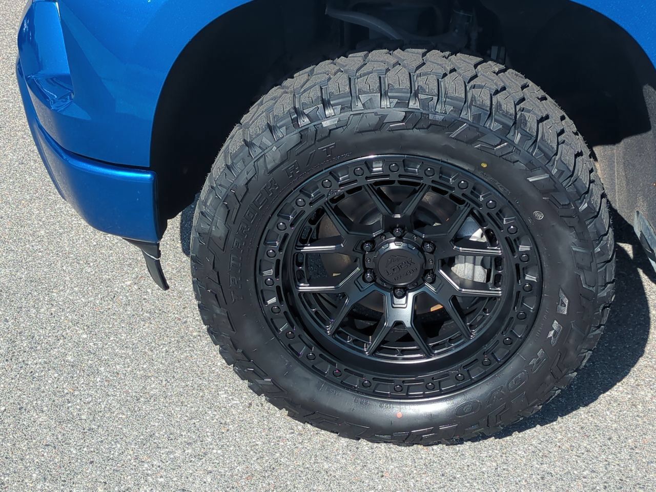 Used 2022 Chevrolet Silverado 1500 Custom AWD/4WD image 31