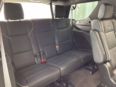 Used 2023 Cadillac Escalade Sport AWD/4WD image 31