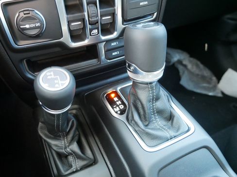 New 2026 Jeep Wrangler Unlimited Sahara AWD/4WD image 12