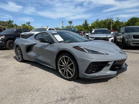 Used 2024 Chevrolet Corvette Stingray Premium Cpe w/ Z51 Performance Package RWD image 9