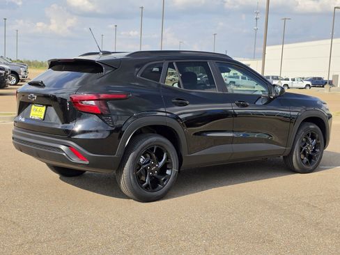 New 2026 Chevrolet Trax LT image 5