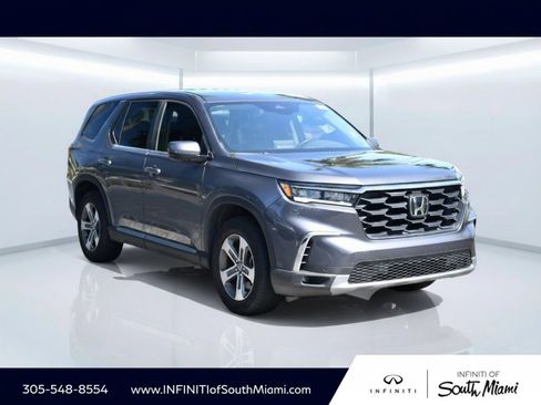 Used 2024 Honda Pilot EX-L image 3