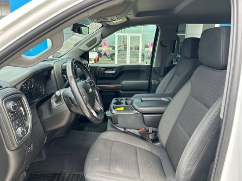 Used 2020 Chevrolet Silverado 1500 LT w/ Texas Edition AWD/4WD image 9