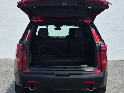Used 2023 Chevrolet Traverse RS w/ LPO, Floor Liner Package AWD/4WD image 15