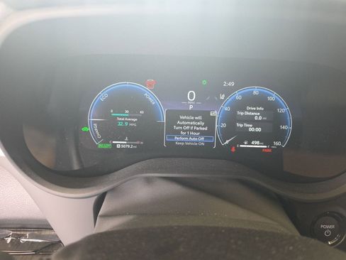 Used 2025 Toyota Sienna XLE Woodland Edition image 12