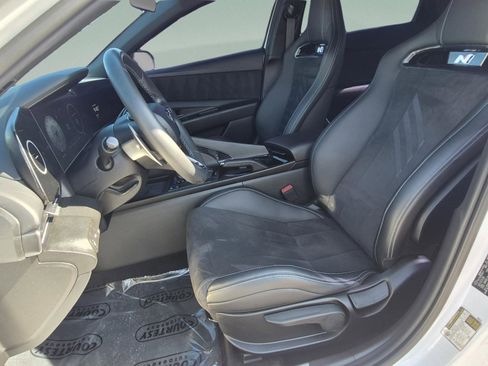 Used 2023 Hyundai Elantra N FWD image 17