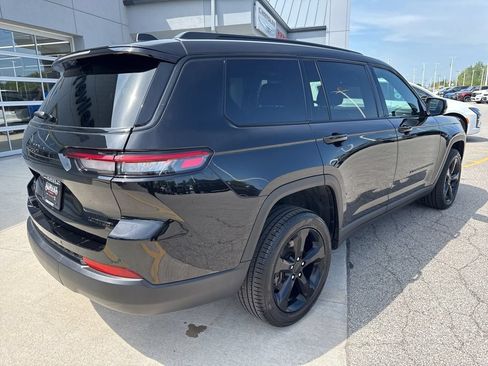 Used 2024 Jeep Grand Cherokee L Limited w/ Luxury Tech Group II AWD/4WD image 6