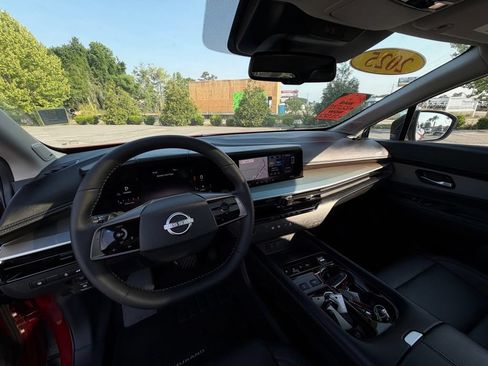 Certified 2025 Nissan Murano SL AWD/4WD image 20