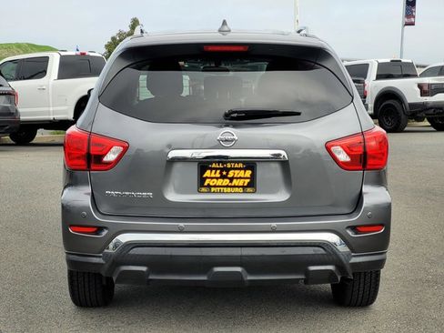 Used 2020 Nissan Pathfinder S image 5