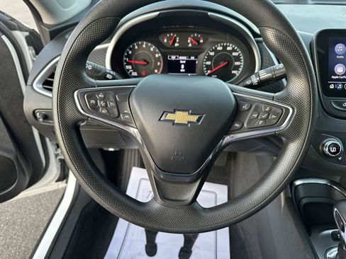 Used 2024 Chevrolet Malibu LT FWD image 24
