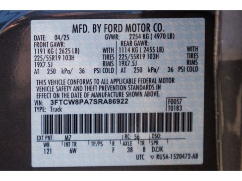 Used 2025 Ford Maverick Lobo AWD/4WD image 30