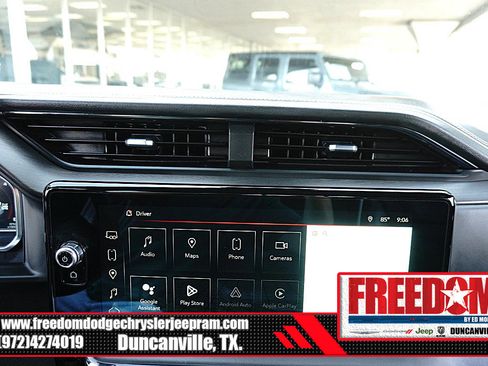 Used 2024 GMC Sierra 1500 AT4X AWD/4WD image 22