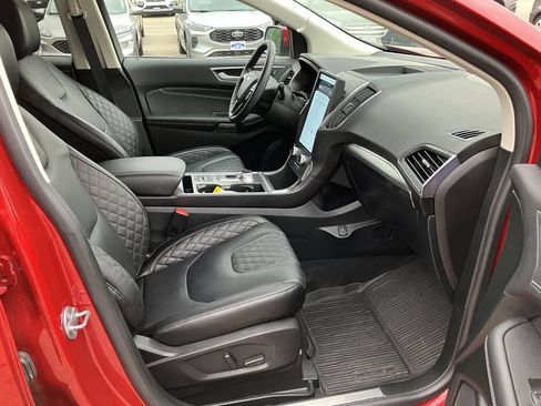 Used 2024 Ford Edge Titanium w/ Equipment Group 301A AWD/4WD image 15