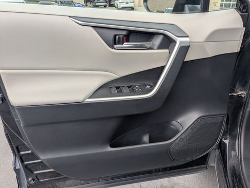 Used 2020 Toyota RAV4 XLE Premium w/ All Weather Liner Package FWD image 14