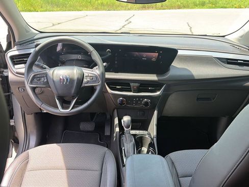 Used 2024 Buick Encore GX Preferred AWD/4WD image 28