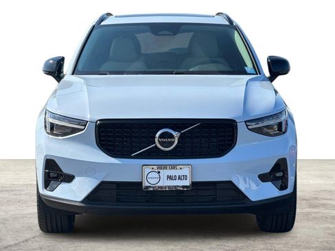 New 2026 Volvo XC40 B5 Plus w/ Protection Package Premier image 10