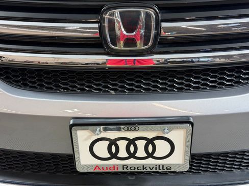 Used 2017 Honda Pilot Touring image 30