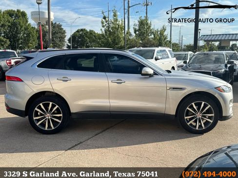 Used 2018 Jaguar F-PACE Prestige image 7