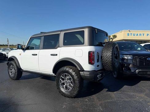 New 2025 Ford Bronco Badlands image 30