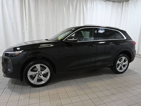 Used 2025 Audi Q5 Premium Plus w/ Premium Plus AWD/4WD image 10