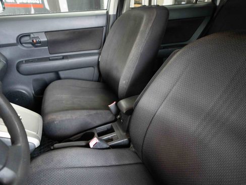 Used 2008 Scion xB Base image 10